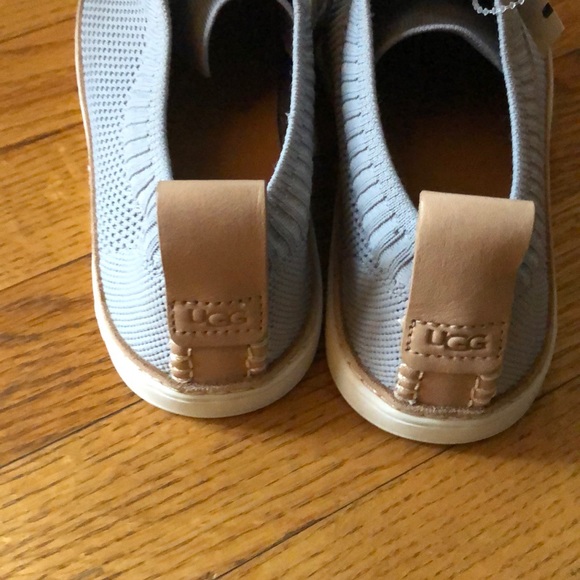 UGG Lace-up Sneakers - Picture 6 of 9